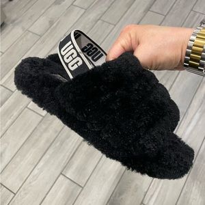 Girls Uggs Fluff Yea size 13